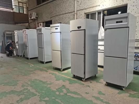 Commerciële verticale koelkast ventilator koeling keuken zelf sluiten koelkast voor restaurant