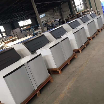 Guangzhou productie 500 kg tot 1000 kg Commerciële ijsblokjes maker machine met CE ventilator koeling Voor ijs fabriek en club