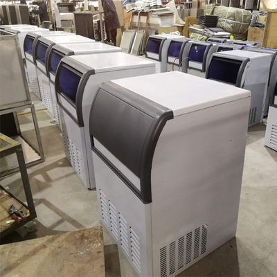 De ventilator die 36 kg/24 uren koelen regelt Ijsblokjemachine voor KTV