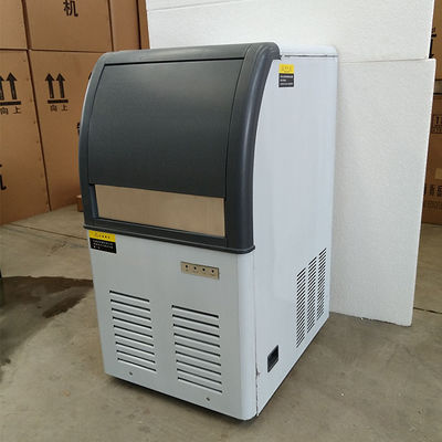 De ventilator die 36 kg/24 uren koelen regelt Ijsblokjemachine voor KTV