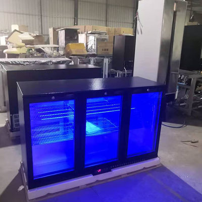 De Koelkast van de R134a330l Undercounter Bar met 3 Deuren Zwarte Kleur